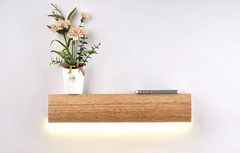 Eliana - Modernes Eichenholz-Regal & Lampe